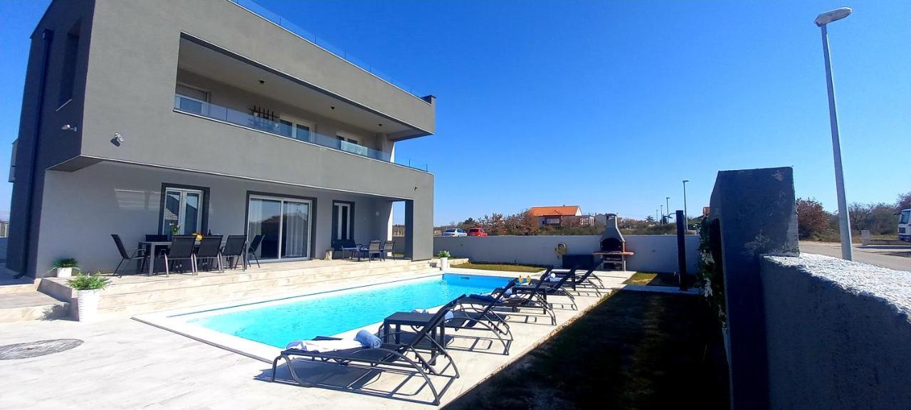 Villa Tia With Heated Pool & Jacuzzi Murvica  Exterior foto